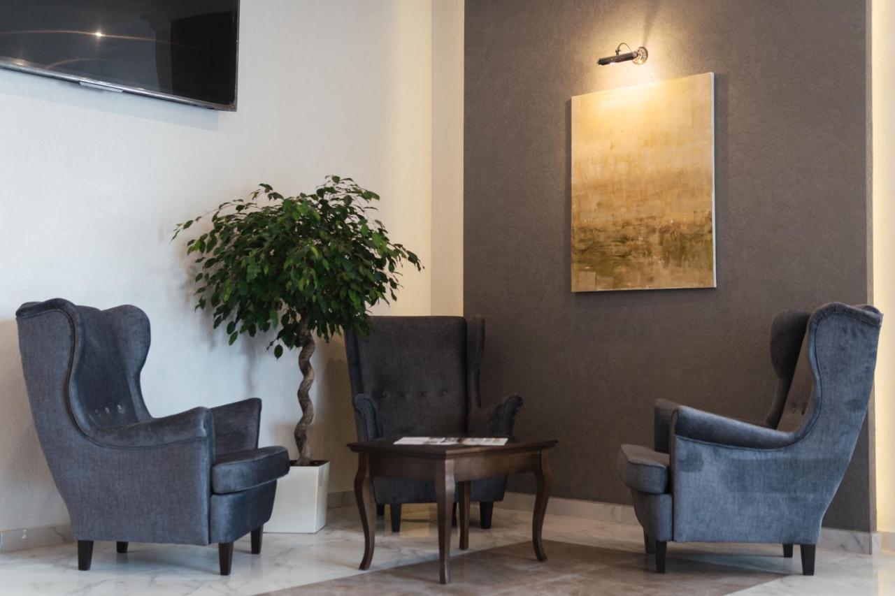 Optima Collection Bergshloss Rivne Exterior photo